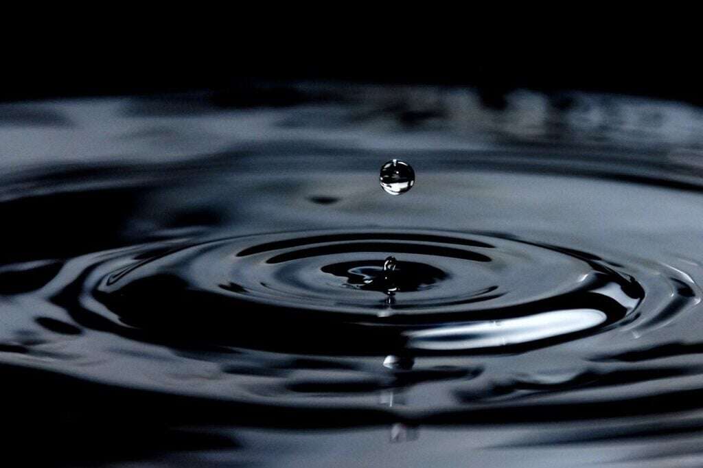 ripple effect on lake water signifying how the IsoFlare point source driver works